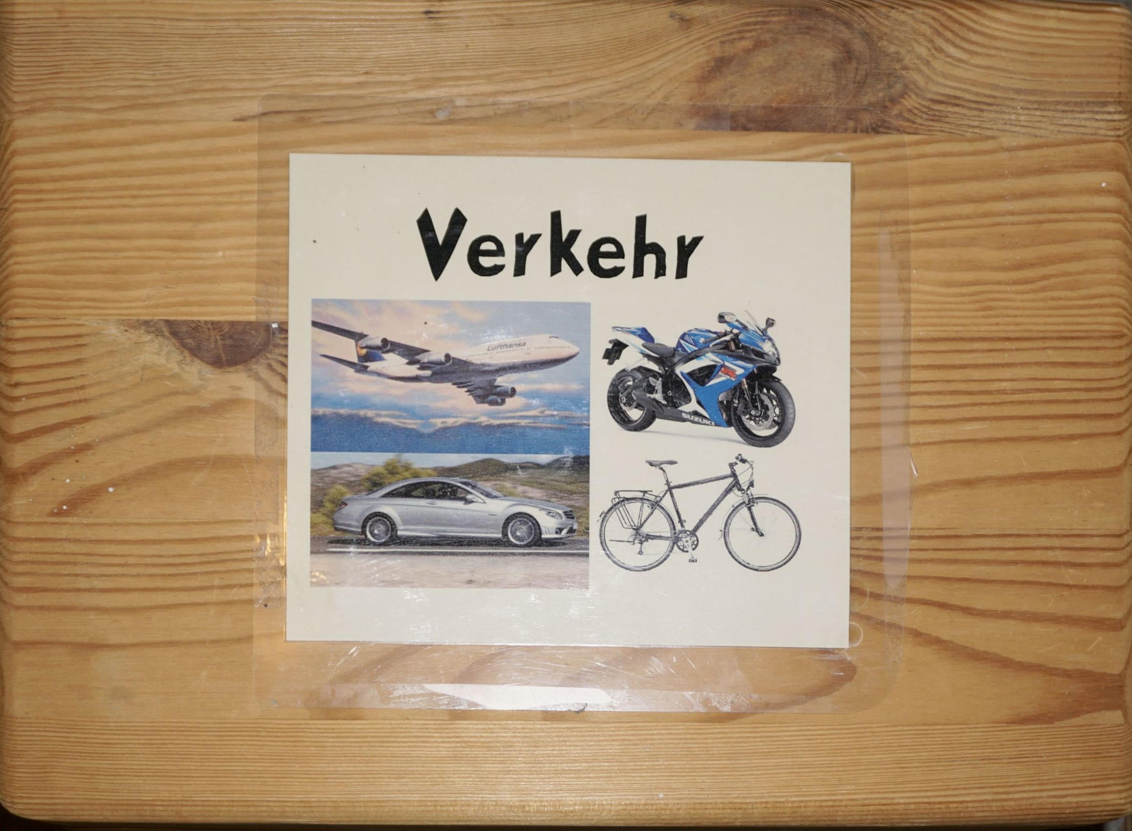 Verkehrsmittel: Flugzeug, Motorrad, Auto, Fahrrad