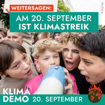 Kinder mit Megafon beim Klimastreik am 20. September